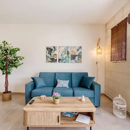 Modern 2br Qala Gozo Apt, Shared Pools San Martin