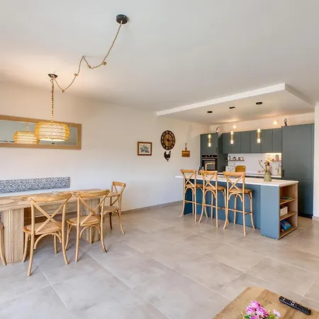 Modern 2br Qala Gozo Apt, Shared Pools Appartement San Martin