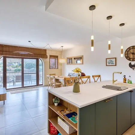 Modern 2br Qala Gozo Apt, Shared Pools *